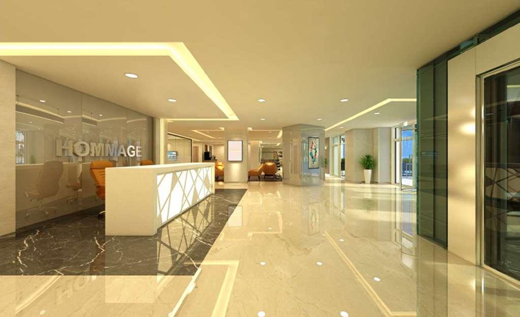 Hommage Jbr Tapestry Collection By Hilton Hotel *